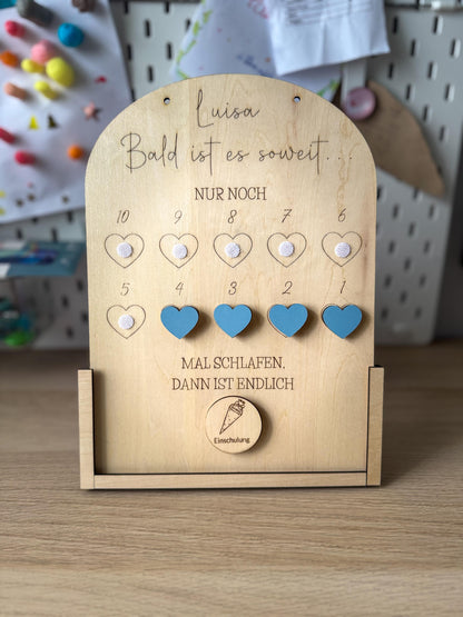 Personalisierte Countdown Tafel aus Holz | Klett Herzen & Buttons | Einschulung, Urlaub, Geburtstag | Kinder Geschenk Idee